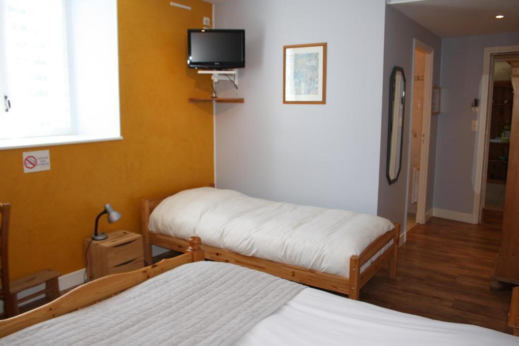 Auberge De Saint Julien Aux Bois Quarto foto