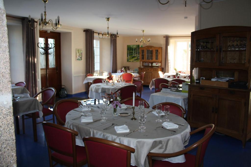 Auberge De Saint Julien Aux Bois Exterior foto